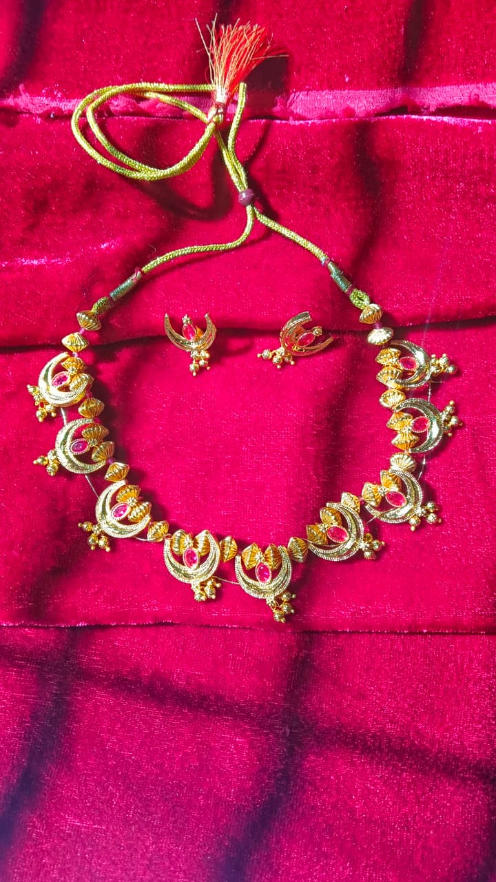 Traditional Maharashtrian Chandra Haar Set